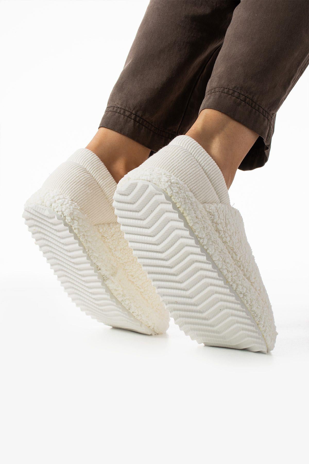 Beyaz Arkası Lastikli Havlu Kumaş Ev Ayakkabısı Ev Botu Panduf (ÜRÜN GELİŞTİRİLMİŞTİR)
