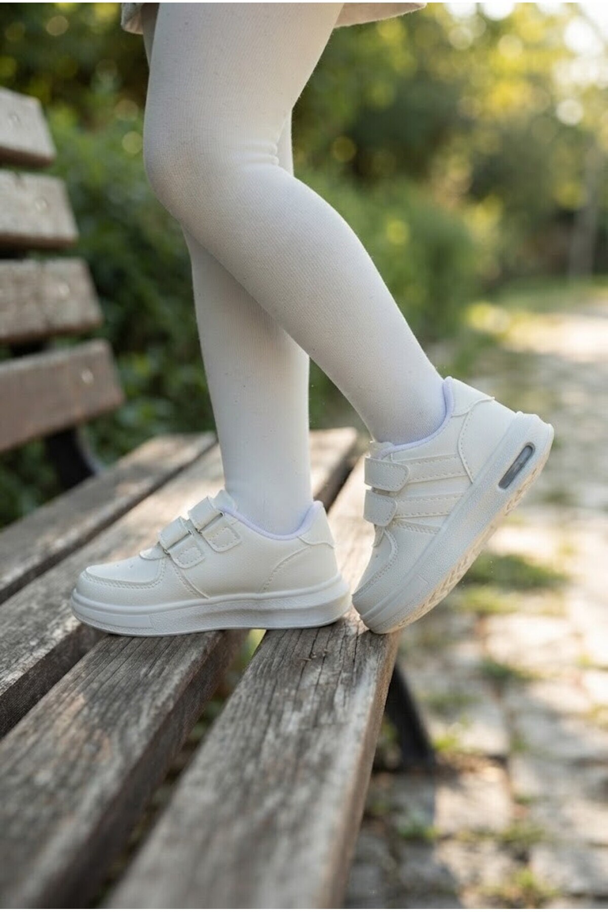 beyaz-cocuk-cirt-cirtli-isikli-casual--9f-a4f.jpg