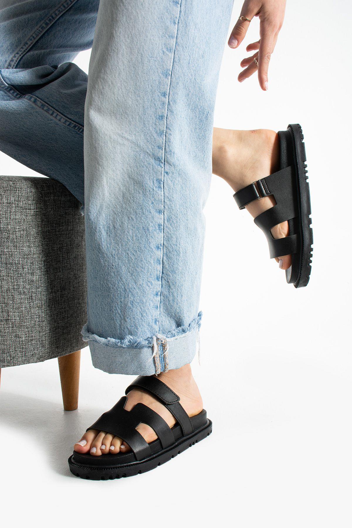 Cırtlı Anatomik Rahat Taban Kadın Terlik