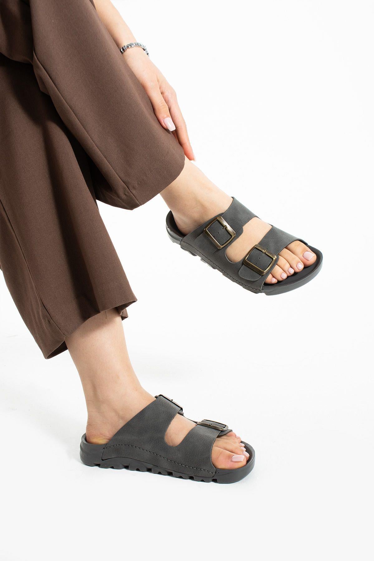Gri Yazlık Unisex Çift Toka Yumuşak Ve Hafif Terlik
