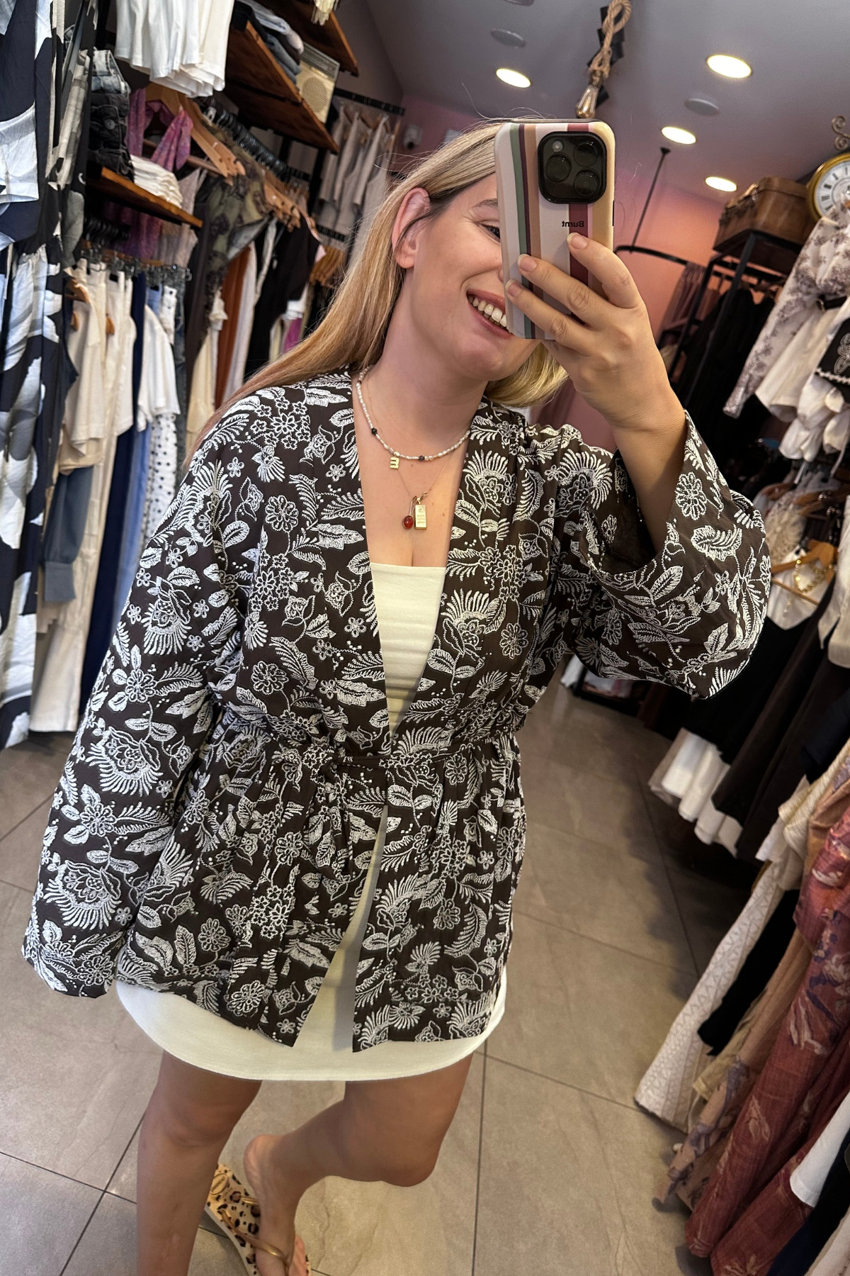 Acı Kahve Nakış Görünümlü Baskı Detay  Kimono (%100 pamuk)