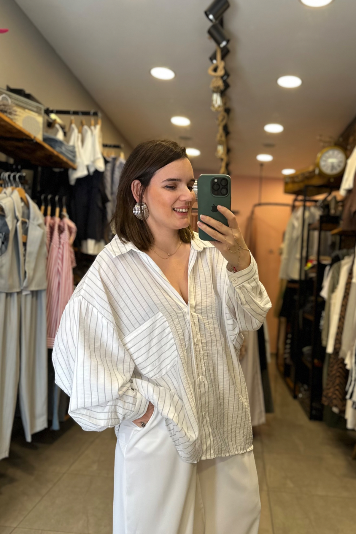 Beyaz Çizgili Oversize Tensel Gömlek