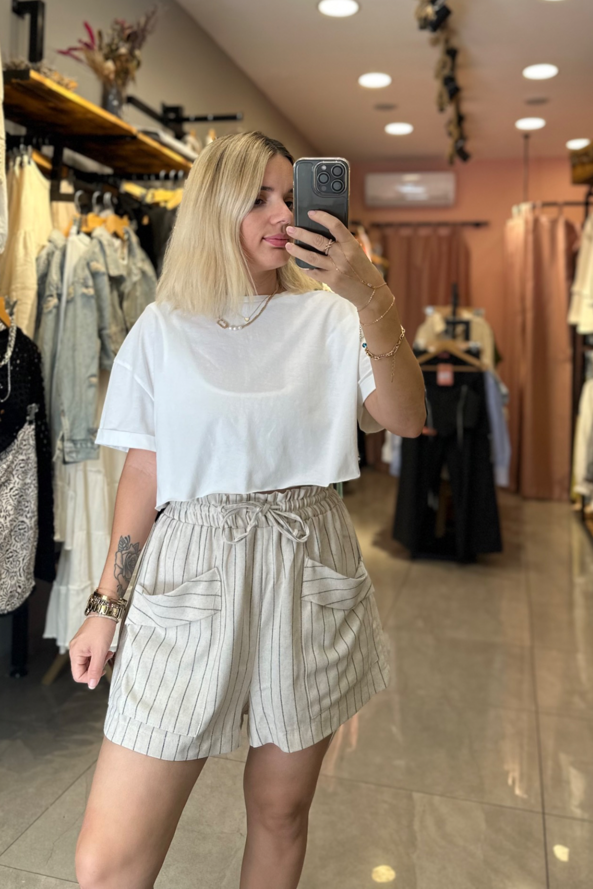 Beyaz Crop Tşört