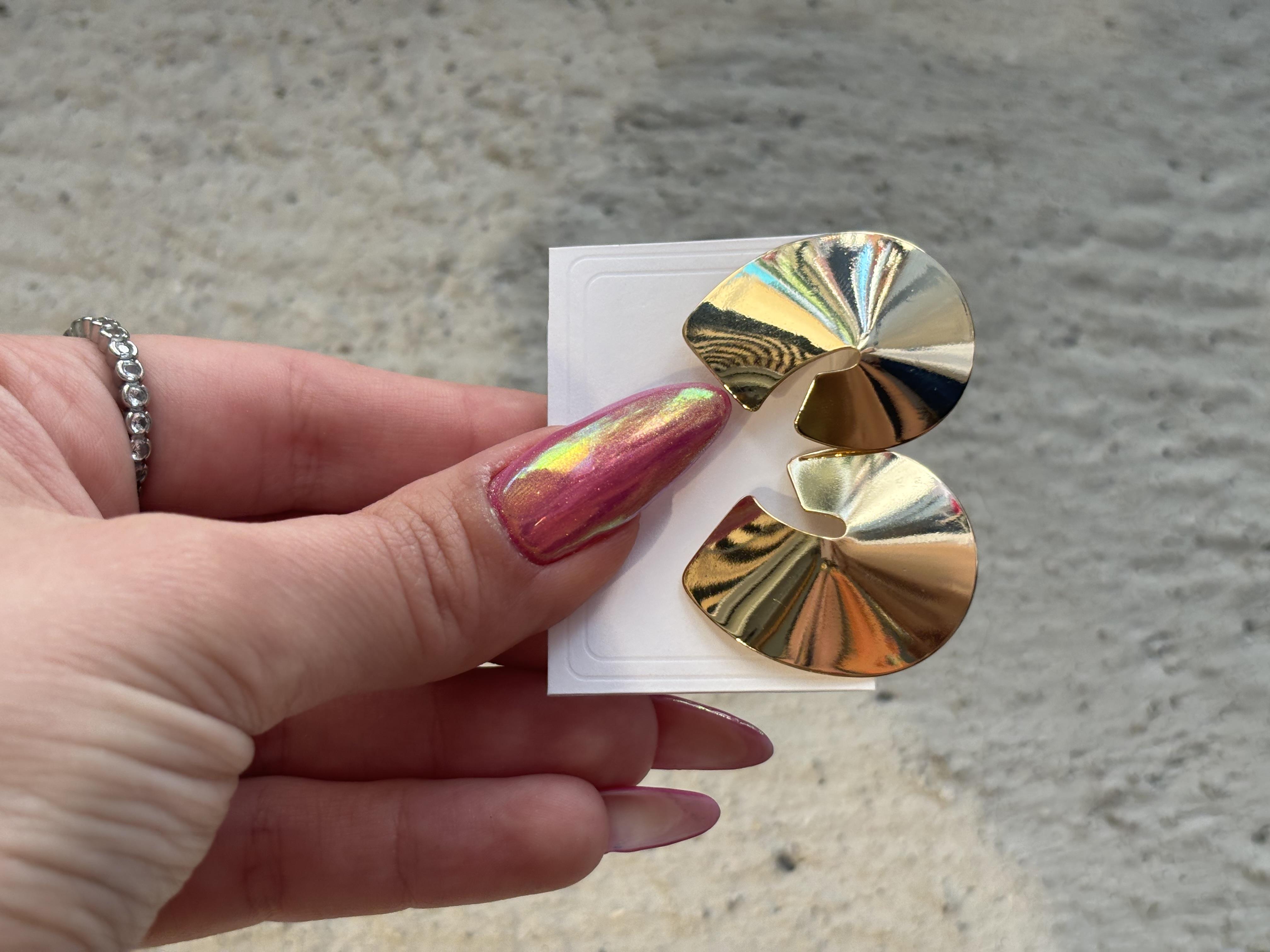 Kıvrımlı Plaka Gold Küpe