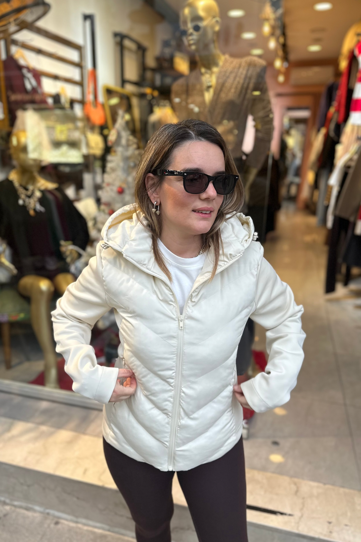 Marka Model Kapşonlu Mont - Krem