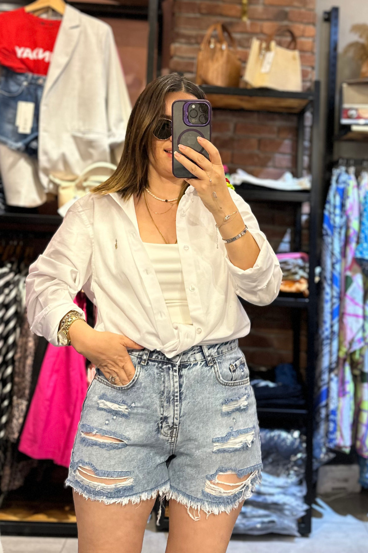 Mavi Yırtık Mom Kot Şort