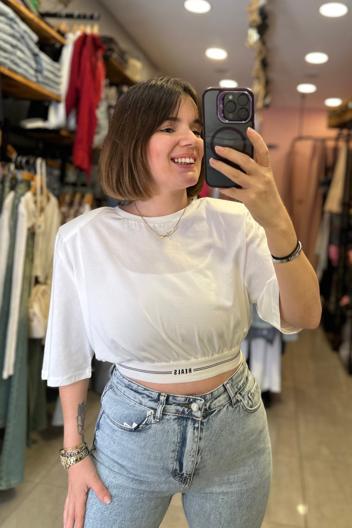  Bel Lastik Detay Vatkalı Beyaz Crop Tişört