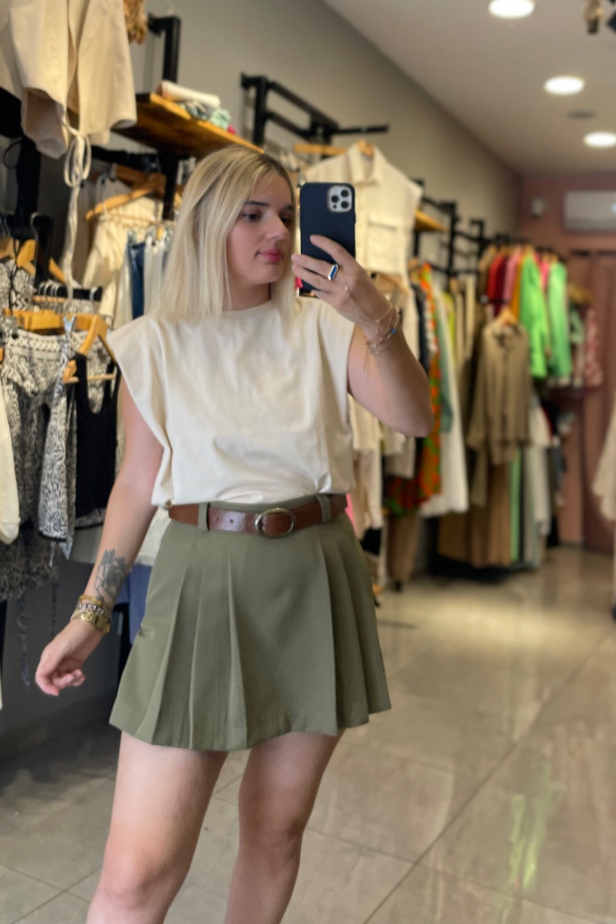 Bej vatkalı tşört