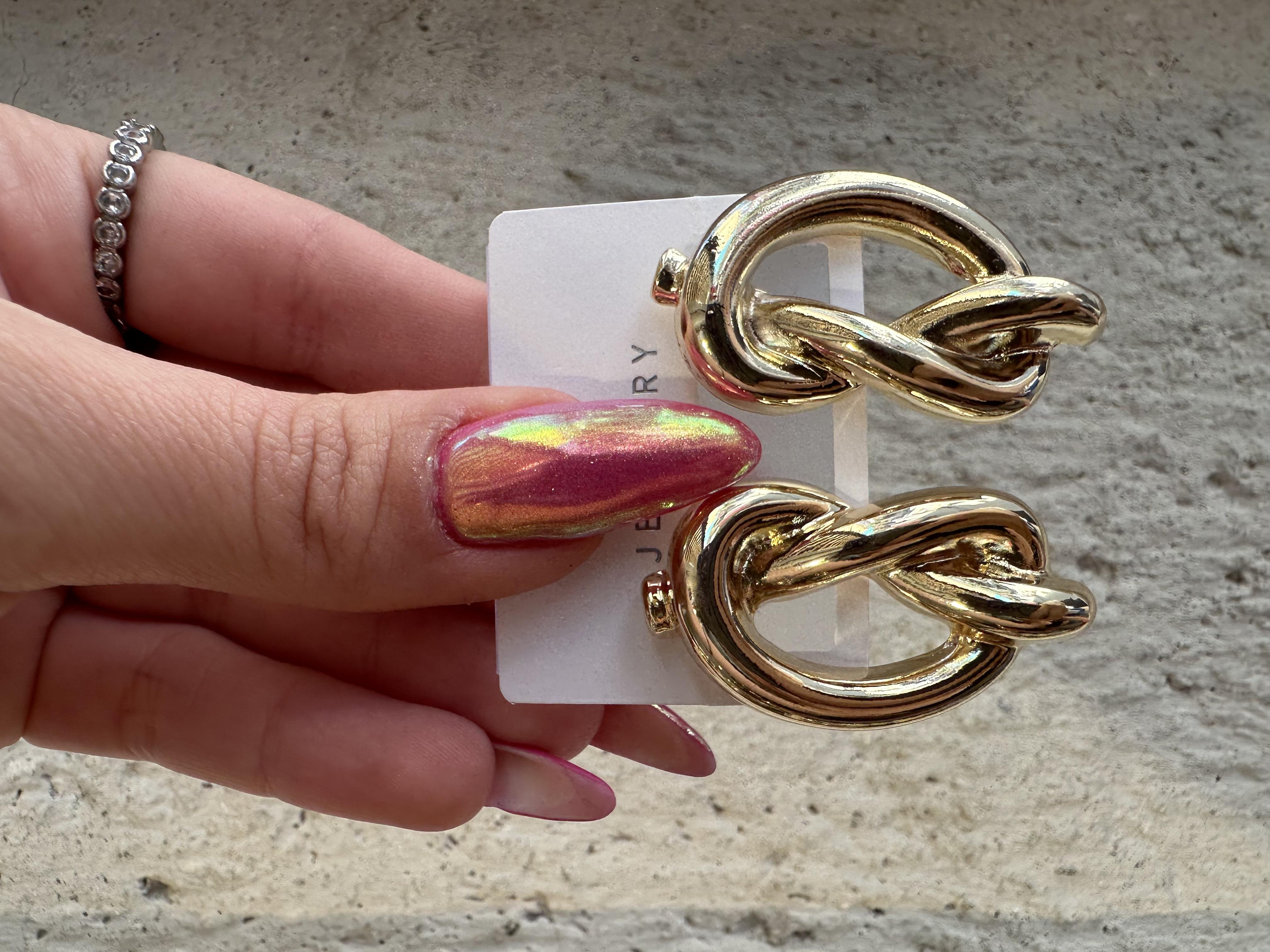 Boru Plaka Düğüm Detay Gold Çelik Küpe