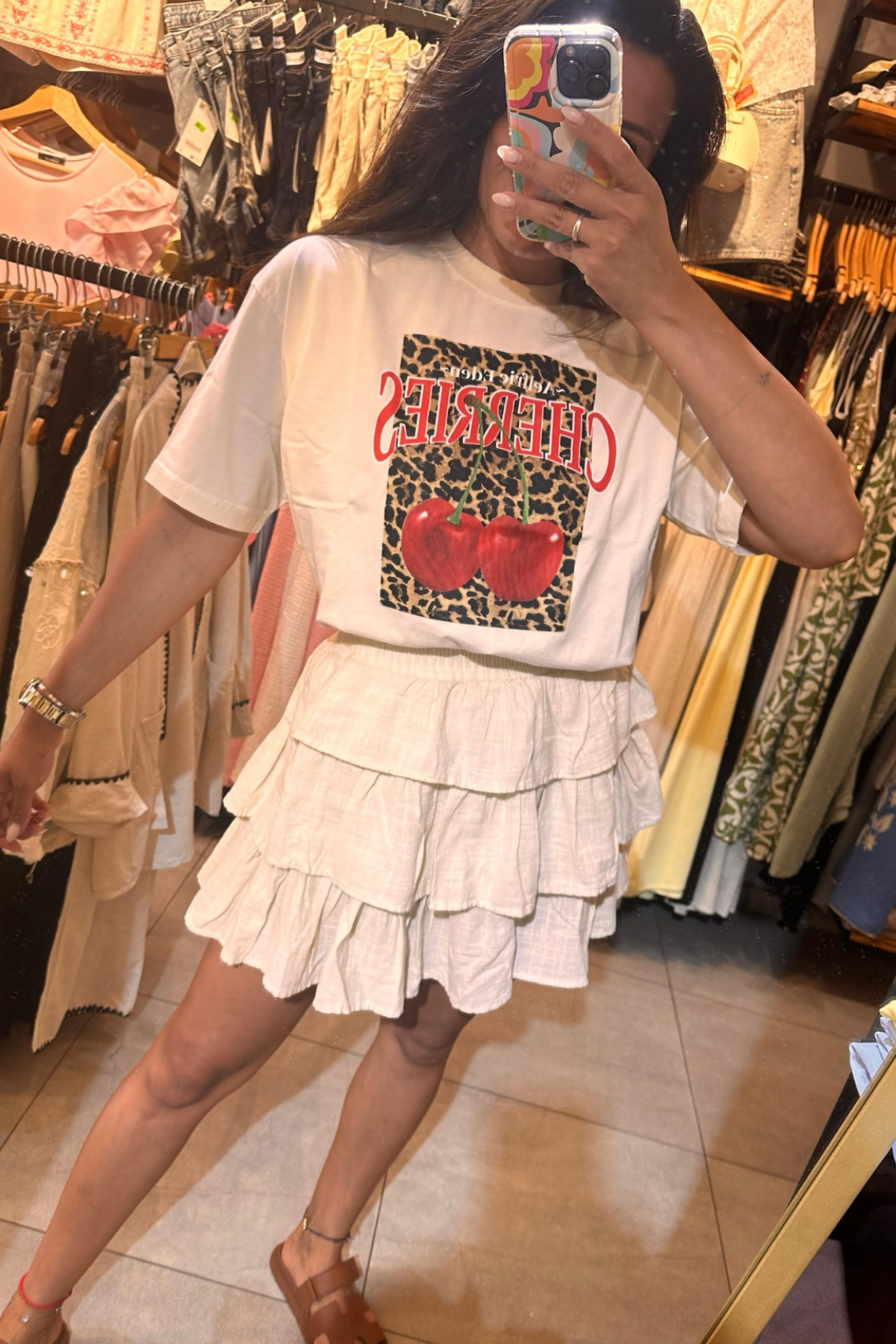 Cherries Bask Krem Tişört