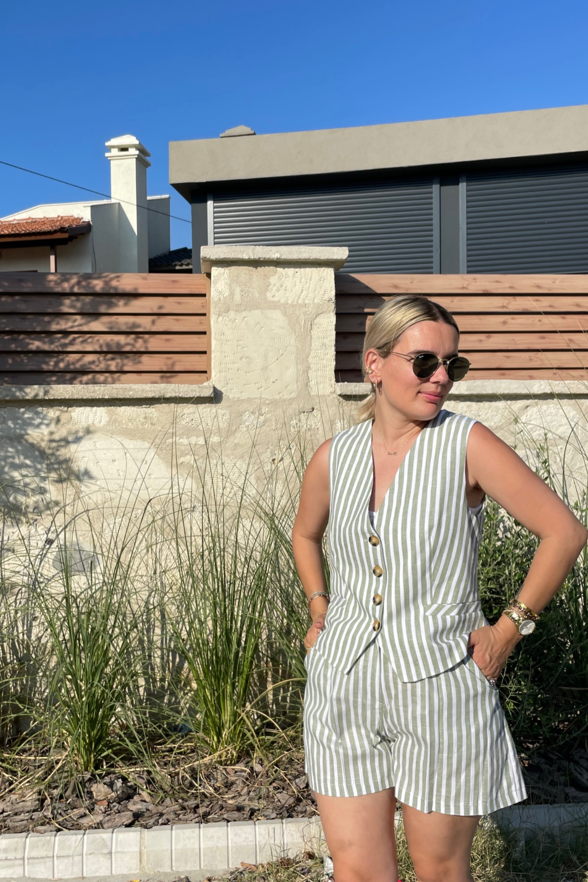 Çizgili Yelek - Şort Takım