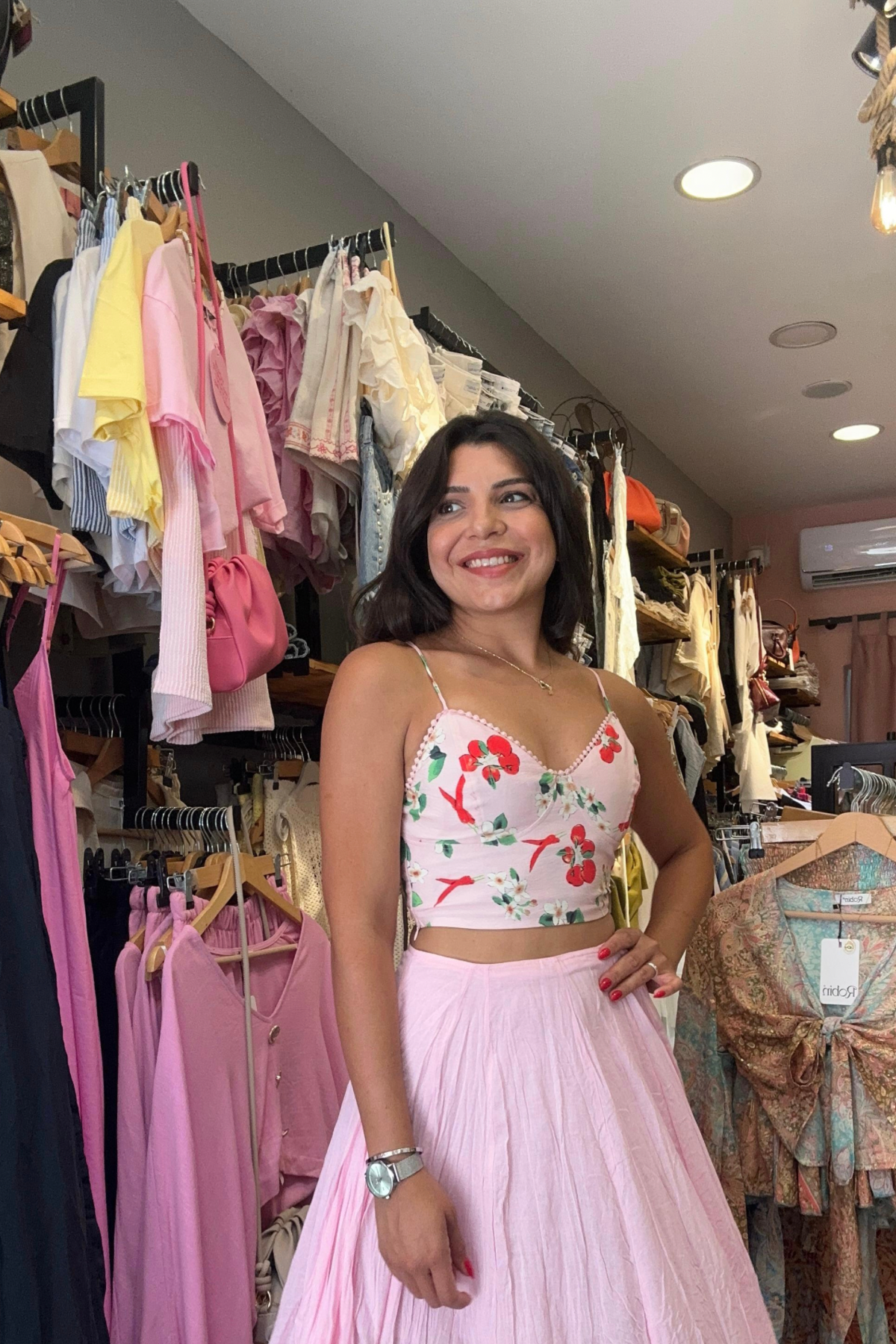 Desenli Pembe Büstiyer