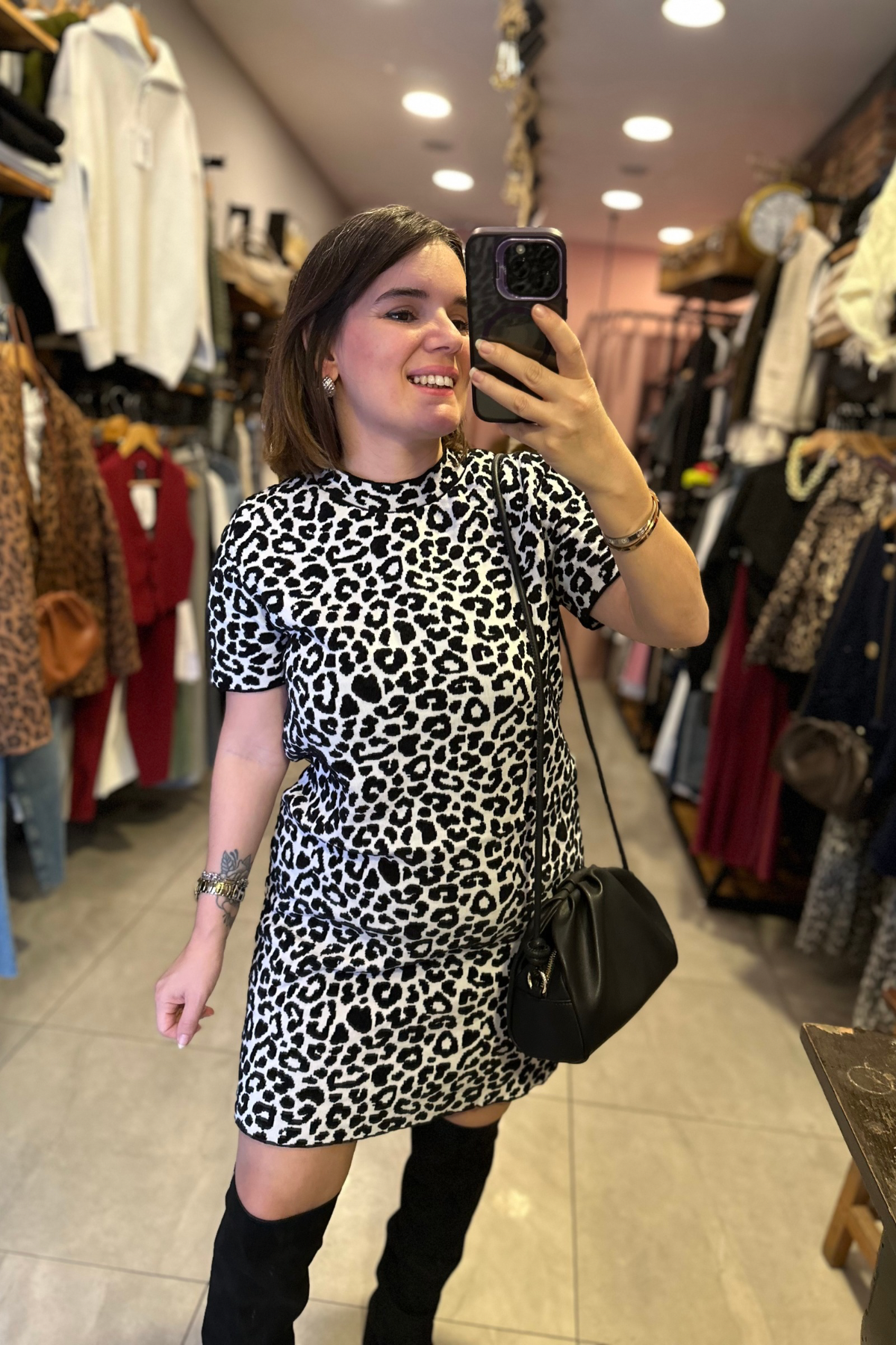 Dik Yaka Kadife Dokulu Siyah Beyaz Leopar Desen kısa Kol Elbise