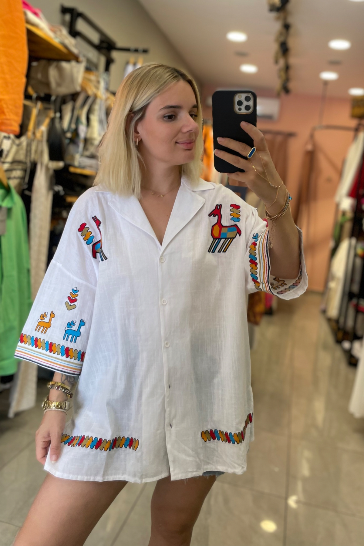 Duble Kol İşlemeli Keten Gömlek