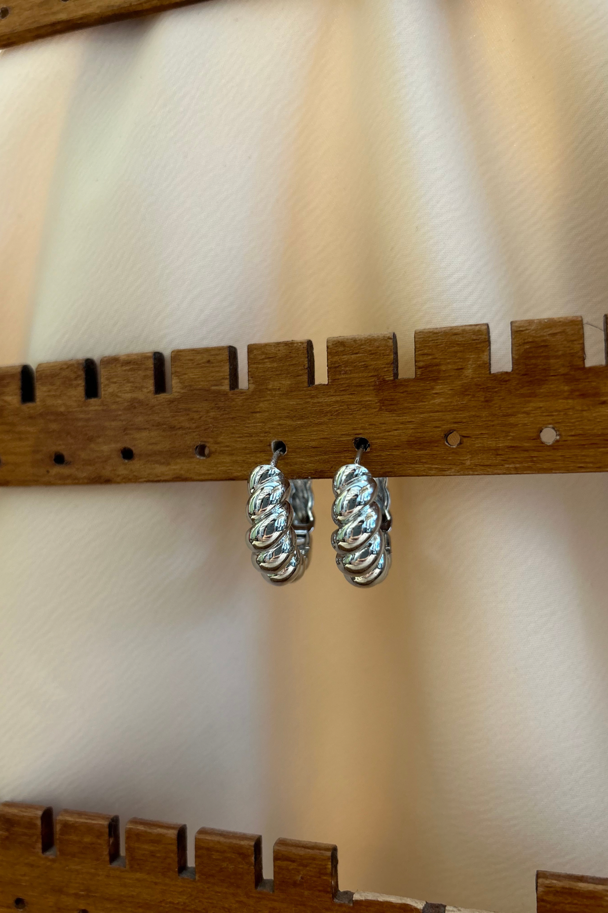 Gümüş Renk Halka Küpe