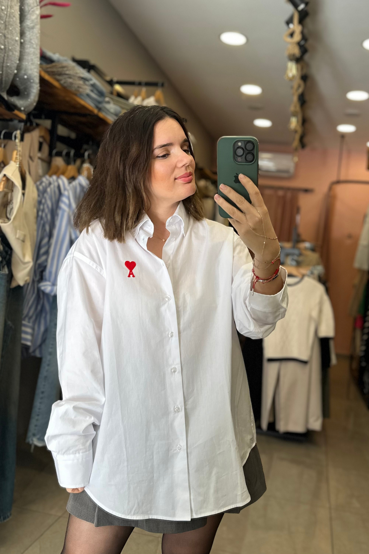 Kalp Detay Oversize Beyaz Gömlek