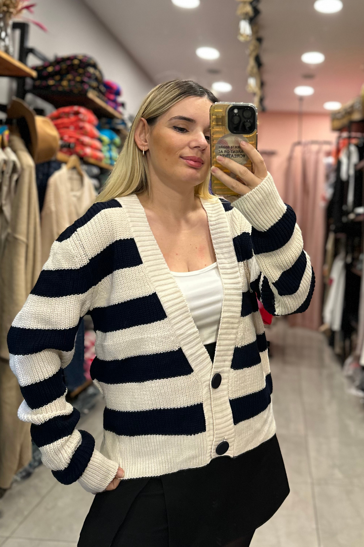 Krem lacivert triko hırka