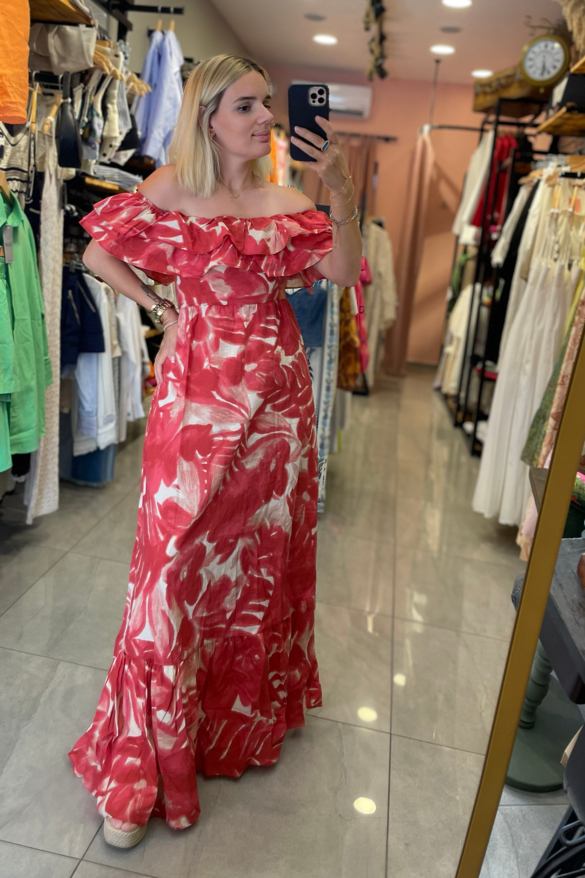 Madonna  Yaka Çiçekli Kırmızı Keten Elbise