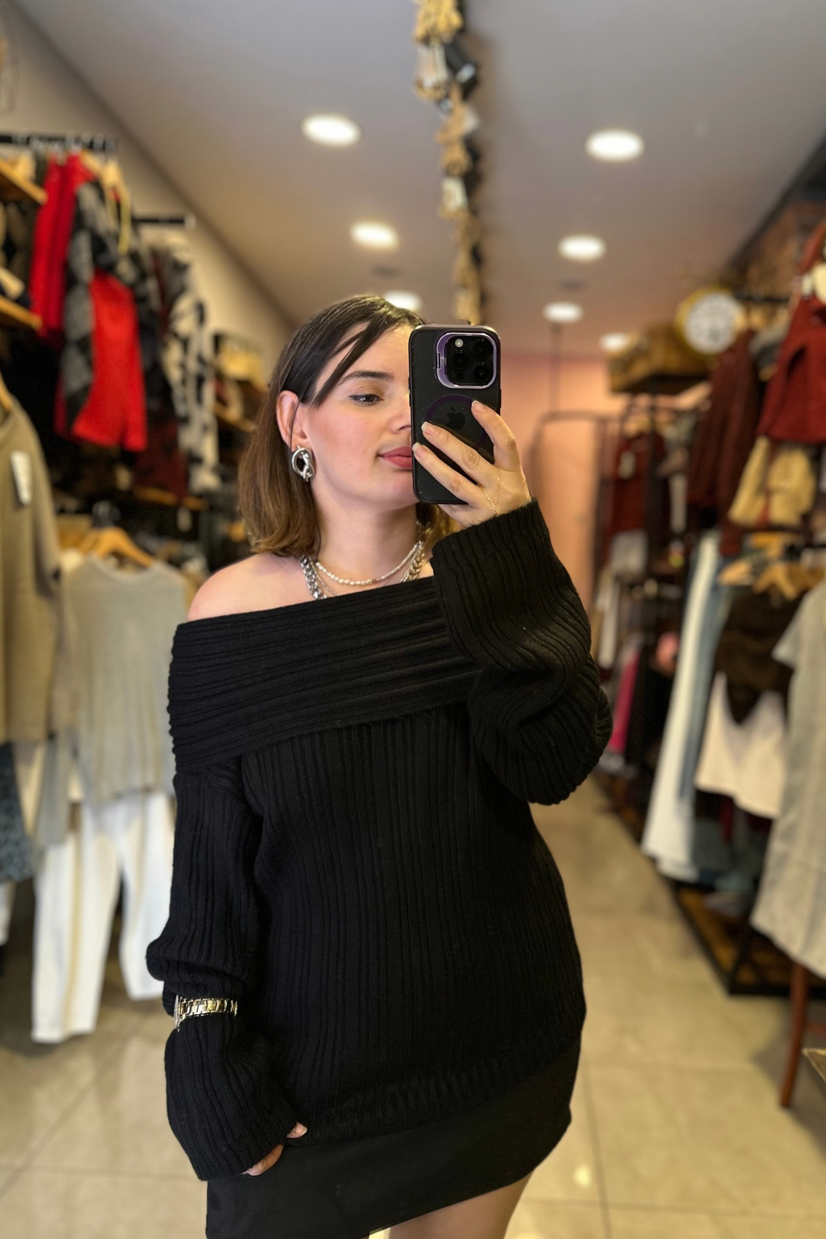 Madonna Yaka / siyah