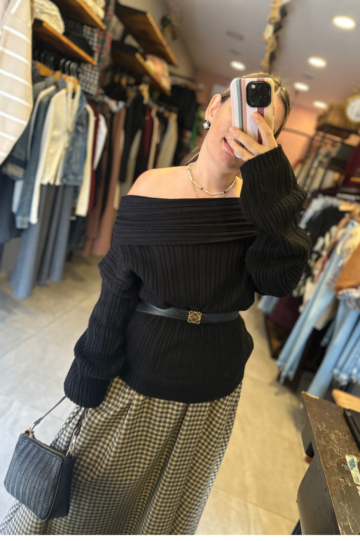 Madonna Yaka Triko Kazak