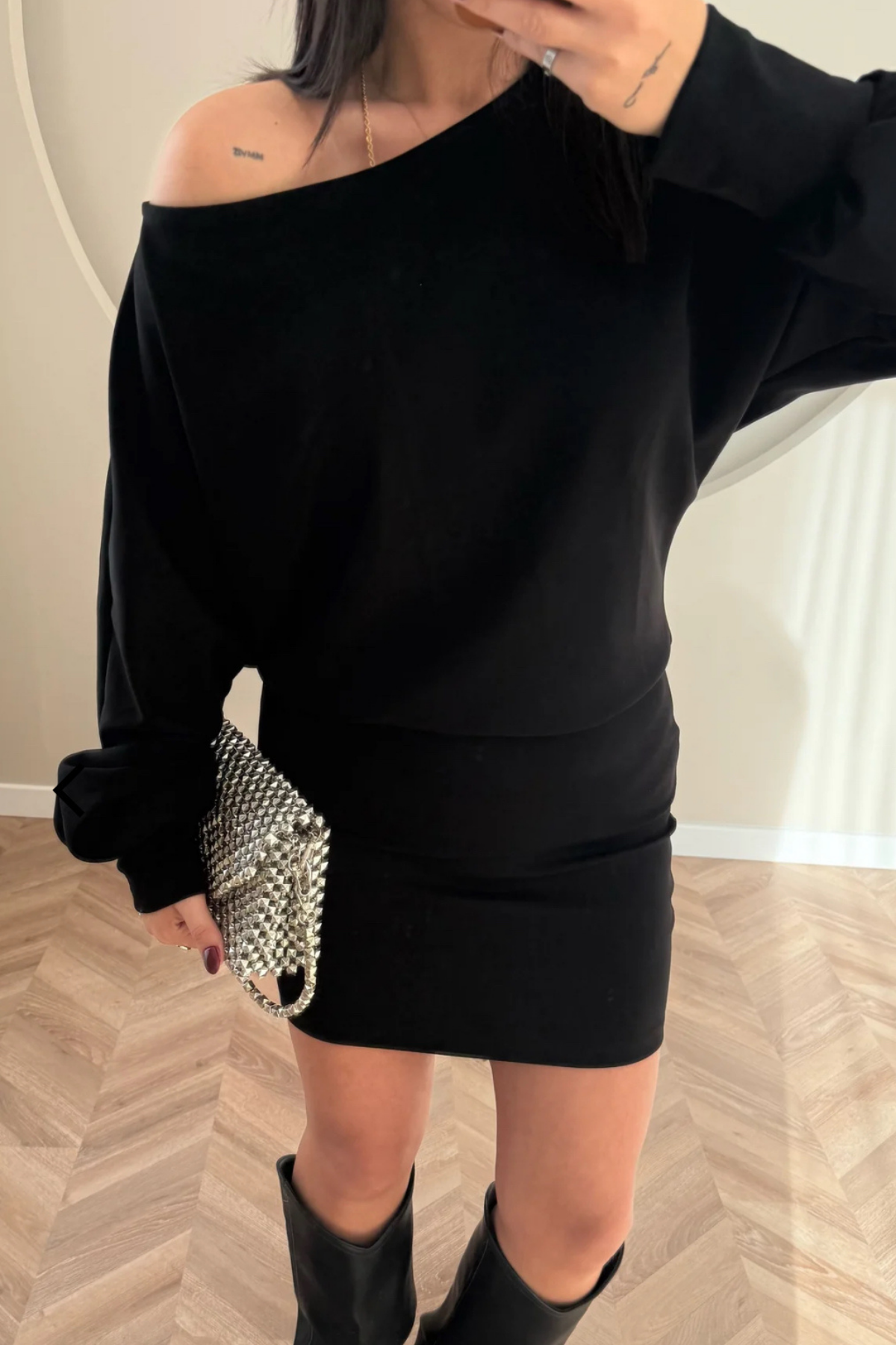 Marka Model Düşük Omuz Elbise - Siyah