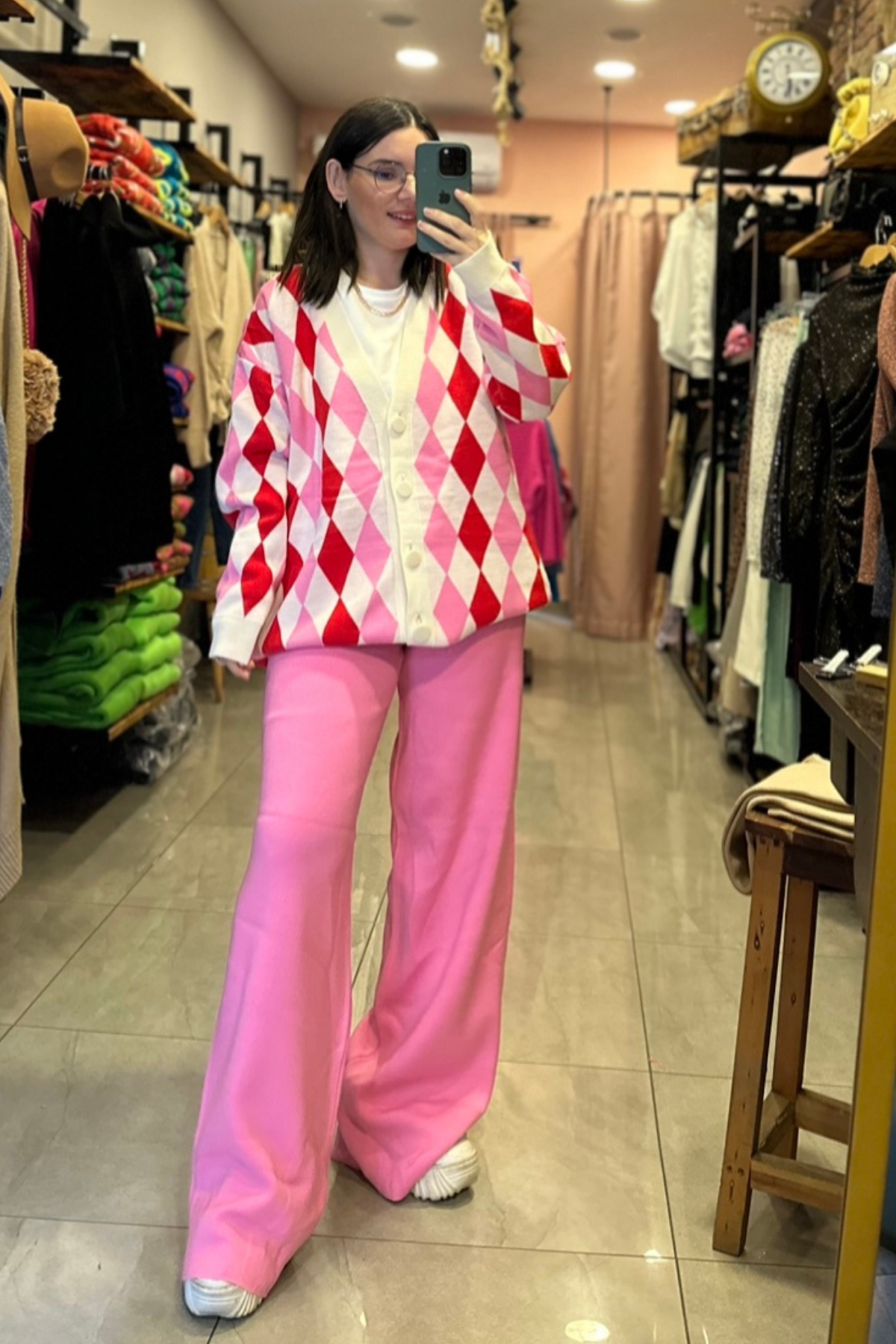 pembe hırka triko pantolon takım