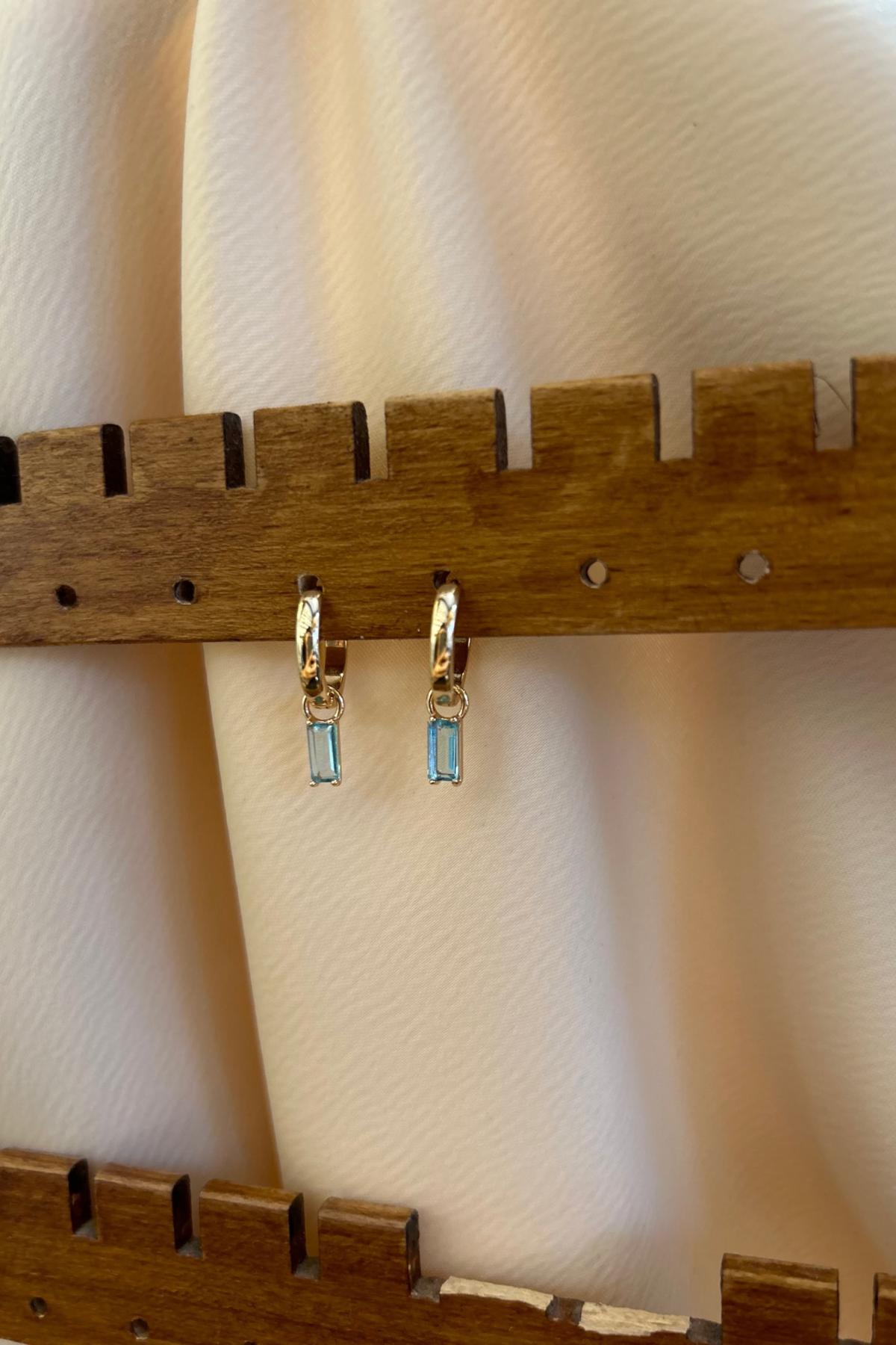 Taş Detaylı Küpe - Mavi