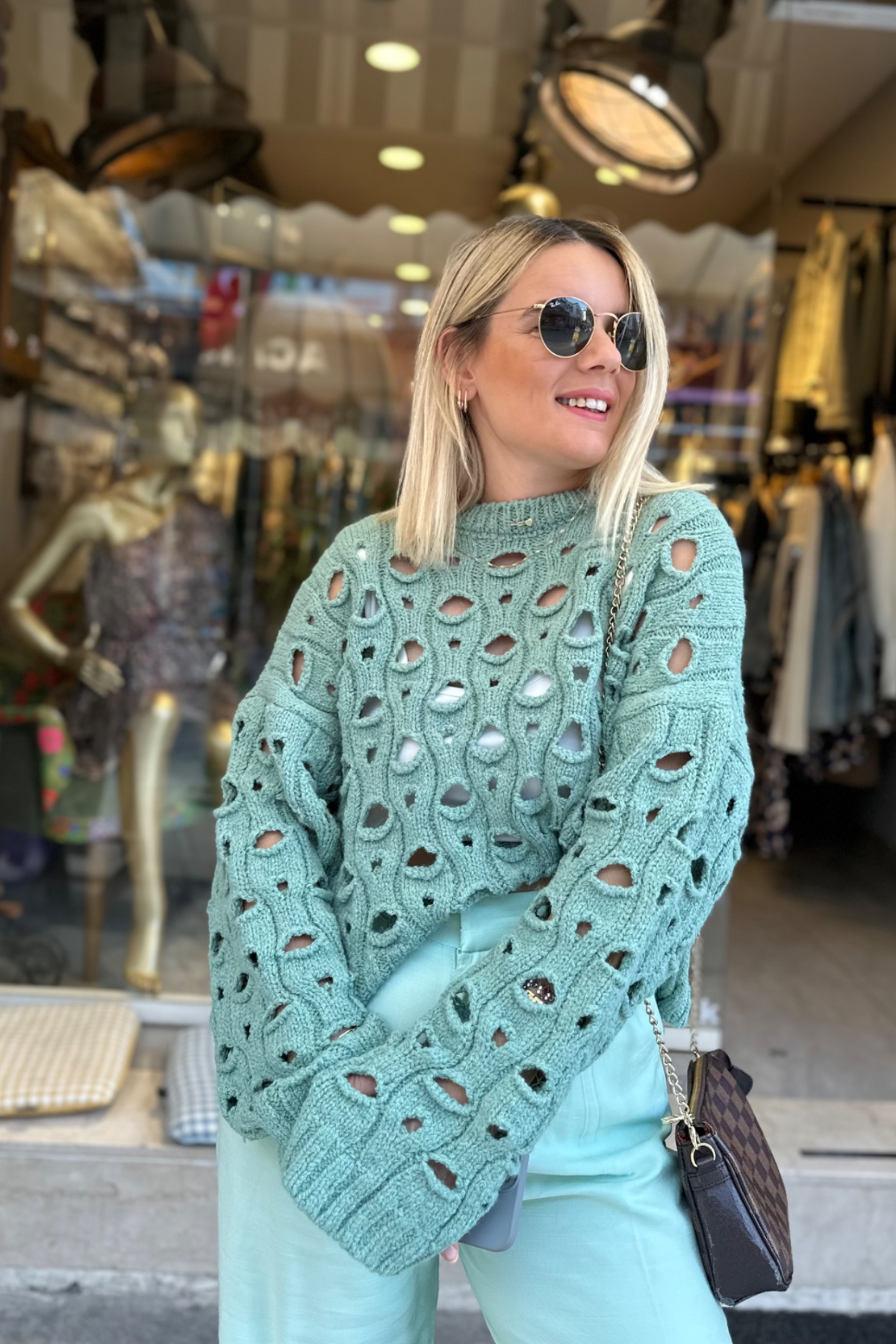 Yumoş Mint Delikli Triko