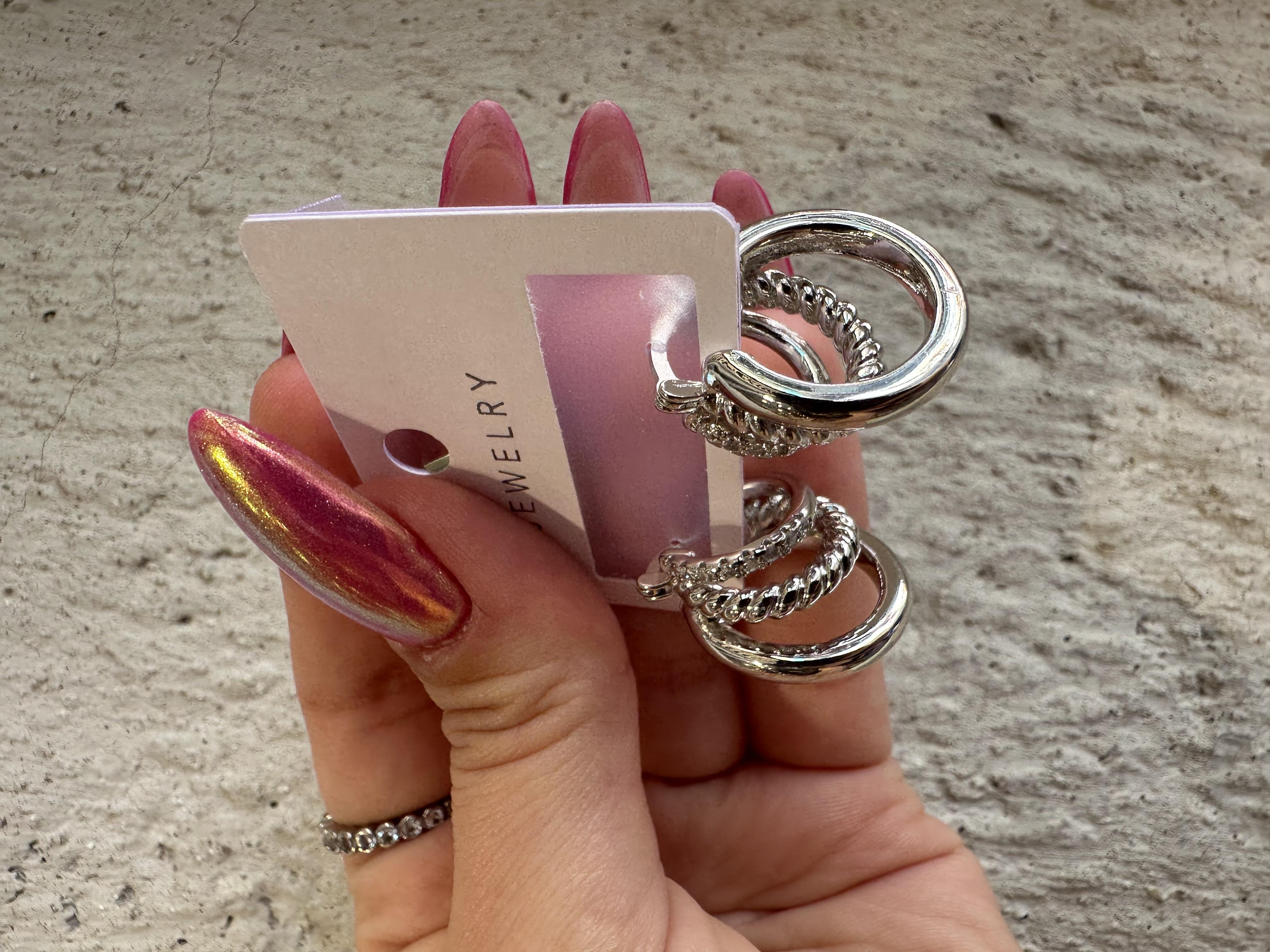 Zirkon Çoklu Taşlı Gümüş Renk Çelik Küpe 