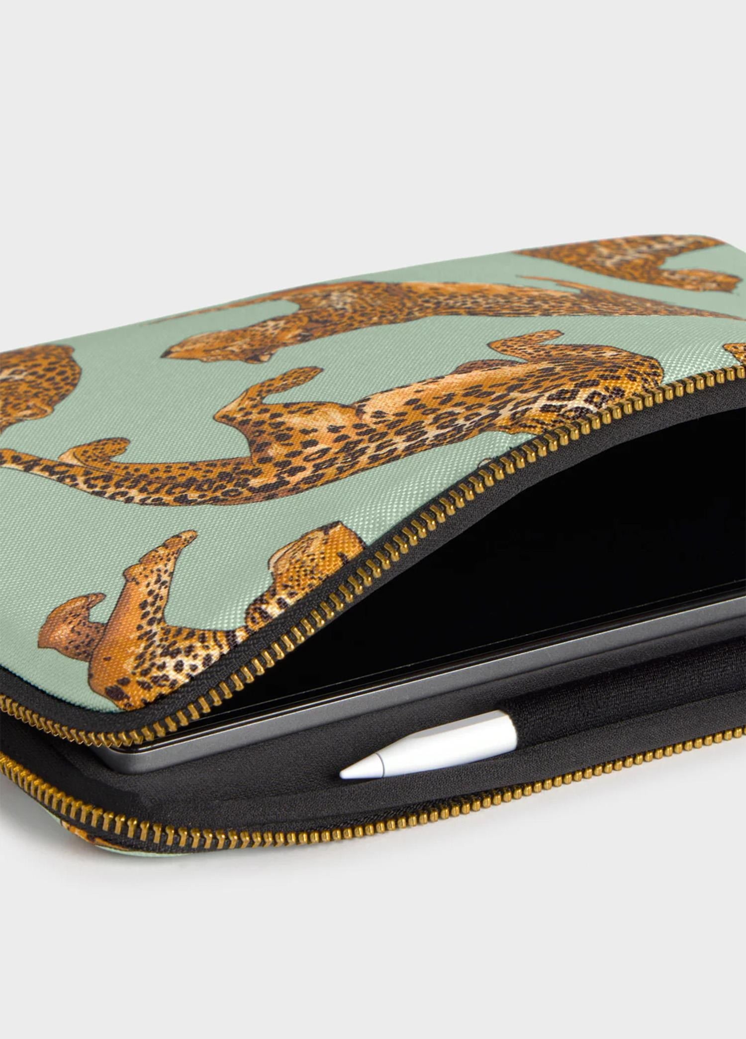 WOUF Emerald Leopard Ipad Sleeve