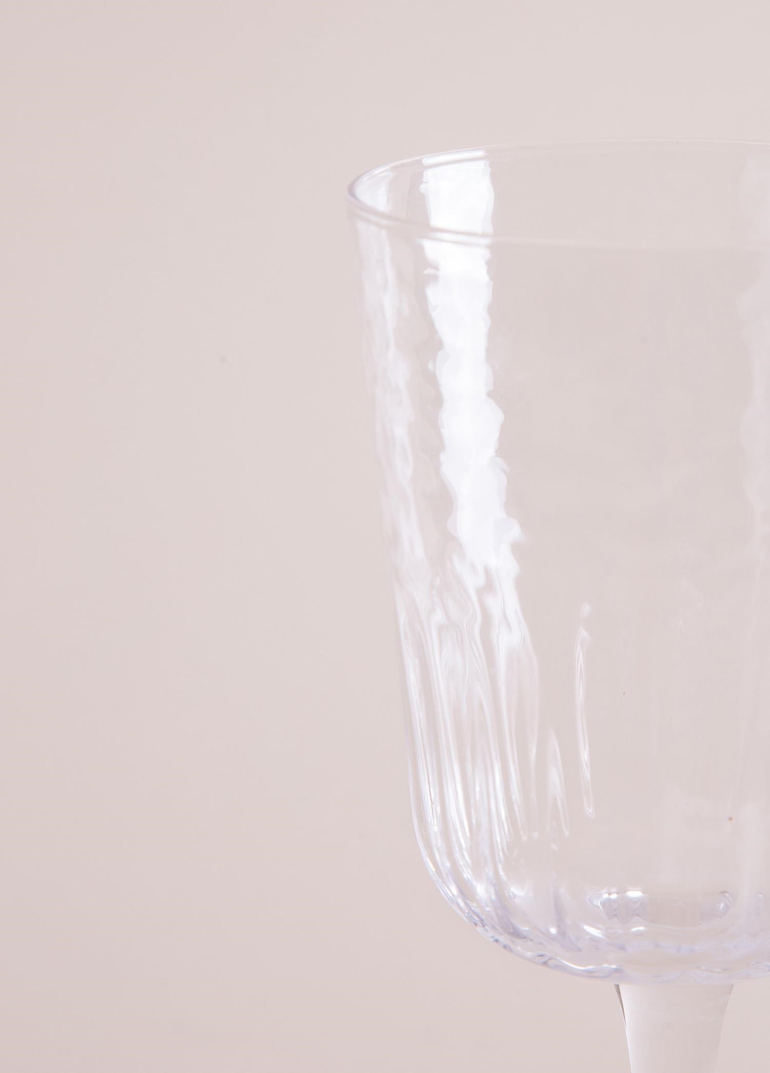 The Mia Steamy Şarap Kadehi 340 ml