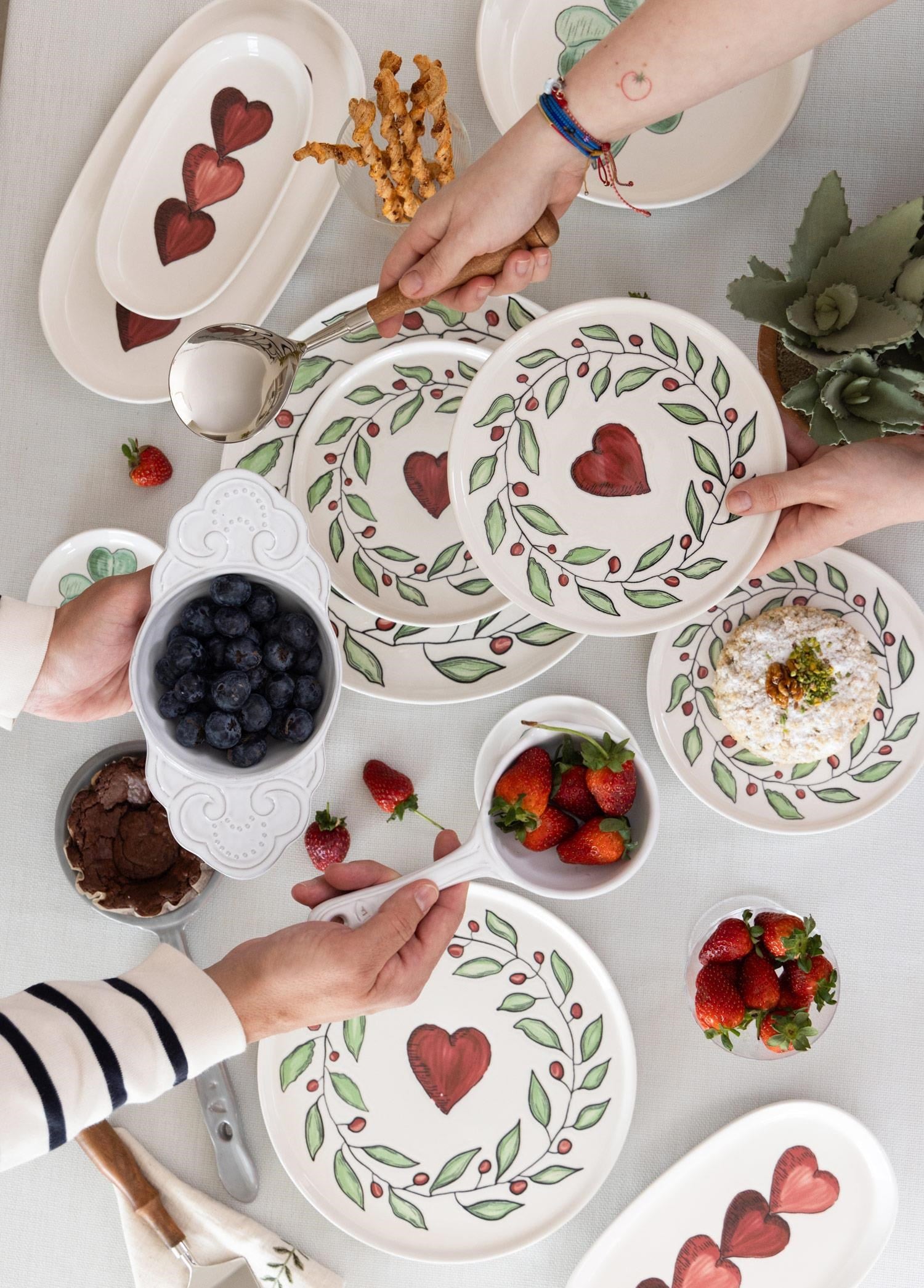 The Mia Luv Oval Servis Tabağı 2li Set 29 cm