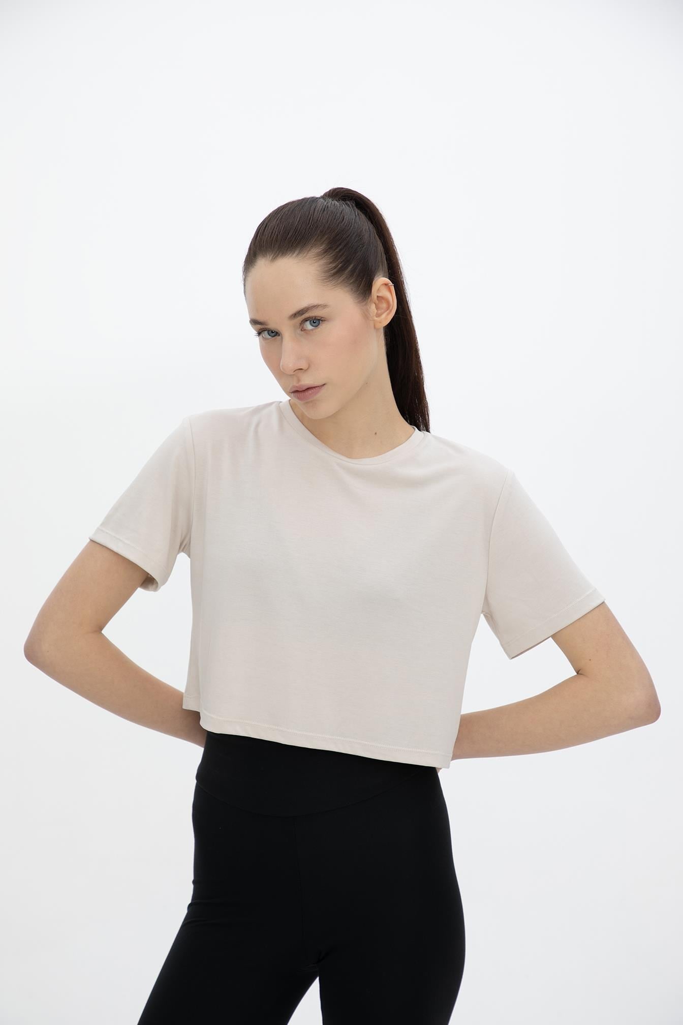 Oma Crop T Shirt Cloud Dancer M