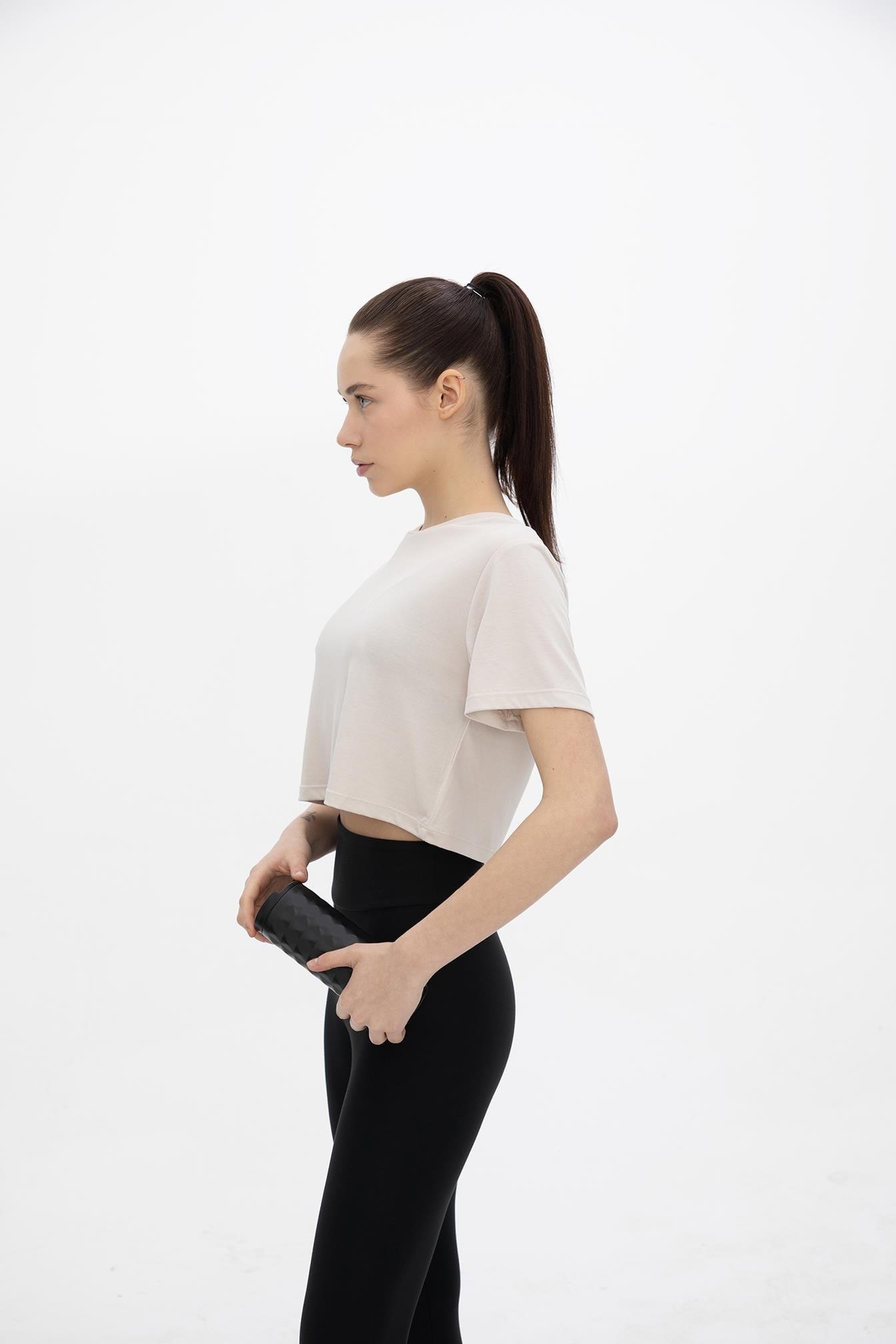 Oma Crop T Shirt Cloud Dancer M