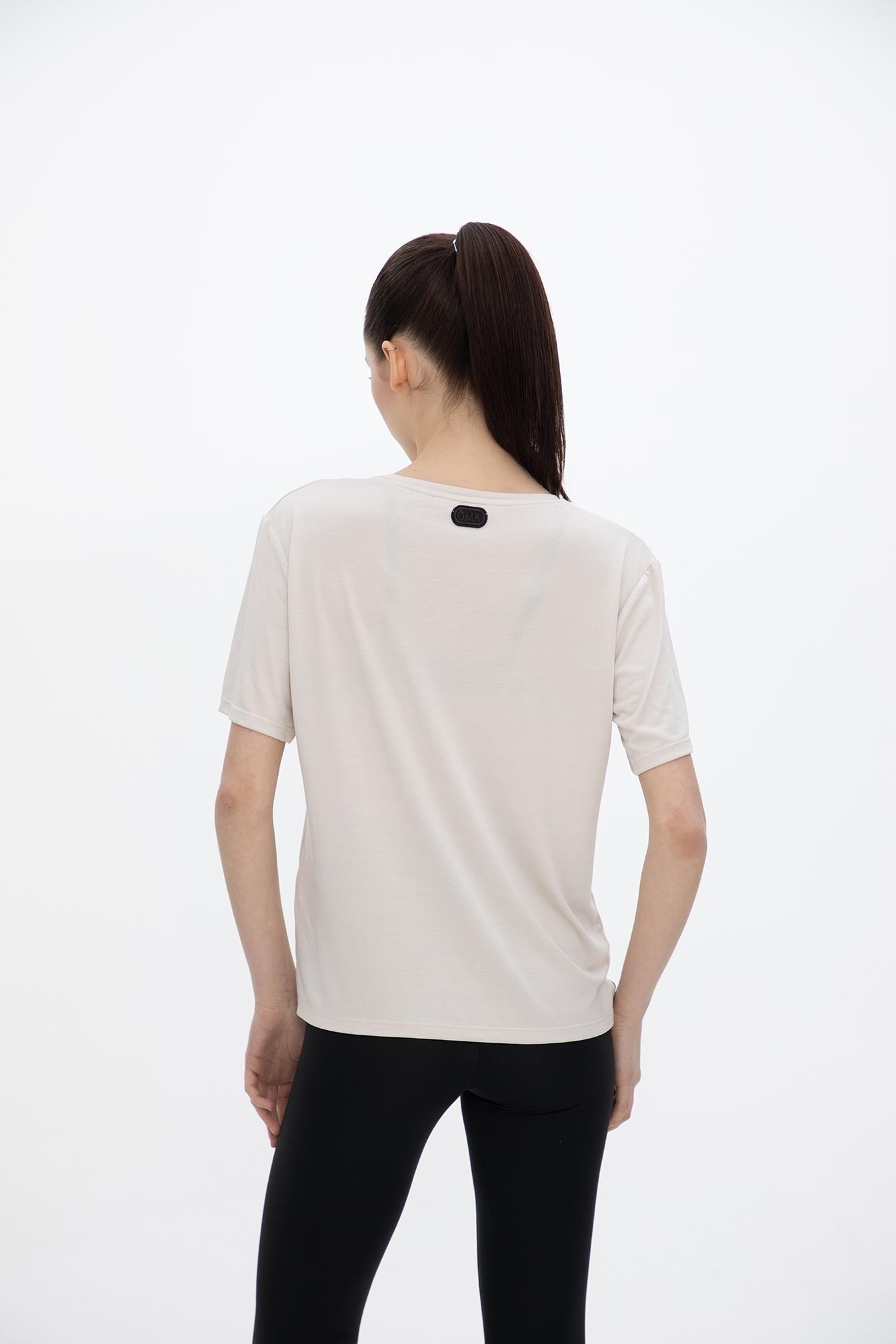 Oma Uzun Düz Dikiş T Shirt Cloud Dancer S