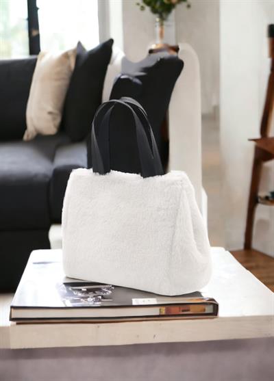 The Mia Peluş Çanta Beyaz 24x30 cm