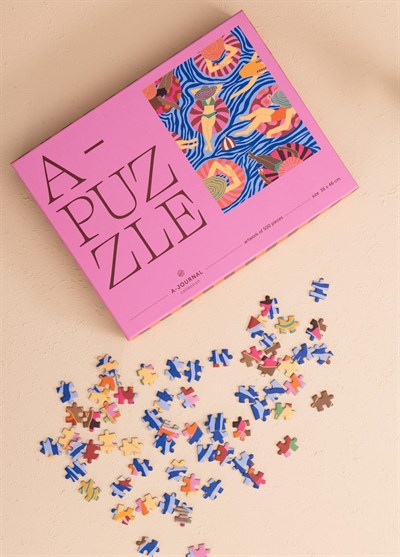 The Mia Havuz Partisi Temalı Puzzle