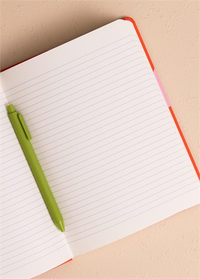 The Mia Kırmızı Pembe Desenli Defter 16 x 21 cm