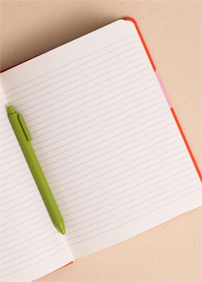 The Mia Kırmızı Pembe Desenli Defter 16 x 21 cm