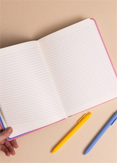 The Mia Pembe Bahar Desenli Defter 16 x 21 cm