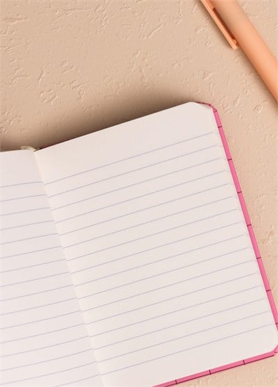 The Mia Pembe Kareli Defter 7 x 10 cm