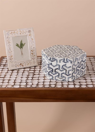 The Mia Sedef Altıgen Kutu 24x21x12 cm TLC0092