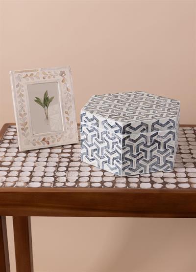 The Mia Sedef Altıgen Kutu 28x24x14 cm TLC0091