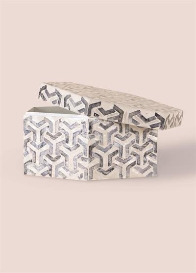 The Mia Sedef Altıgen Kutu 28x24x14 cm TLC0091