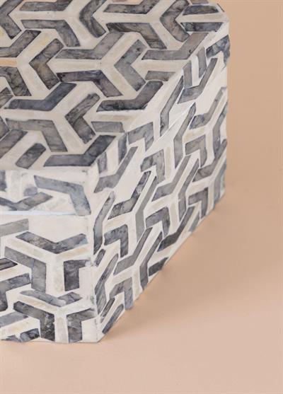 The Mia Sedef Altıgen Kutu 24x21x12 cm TLC0092