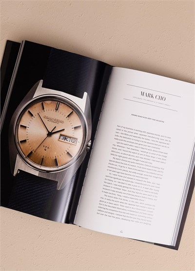 The Mia A Man and His Watch Kitap