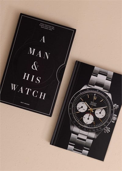 The Mia A Man and His Watch Kitap
