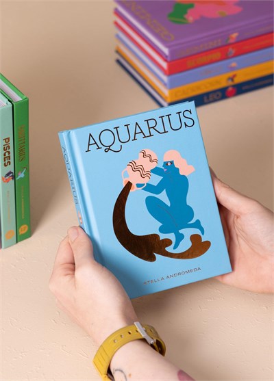 The Mia Aquarius Kitap