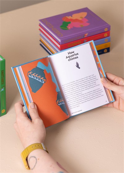 The Mia Aquarius Kitap
