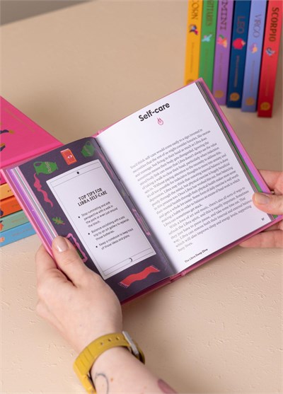 The Mia Libra Kitap